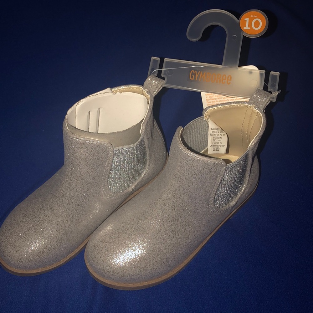 Silver bootie